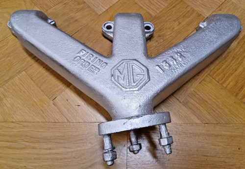 Exhaust manifold - mg,